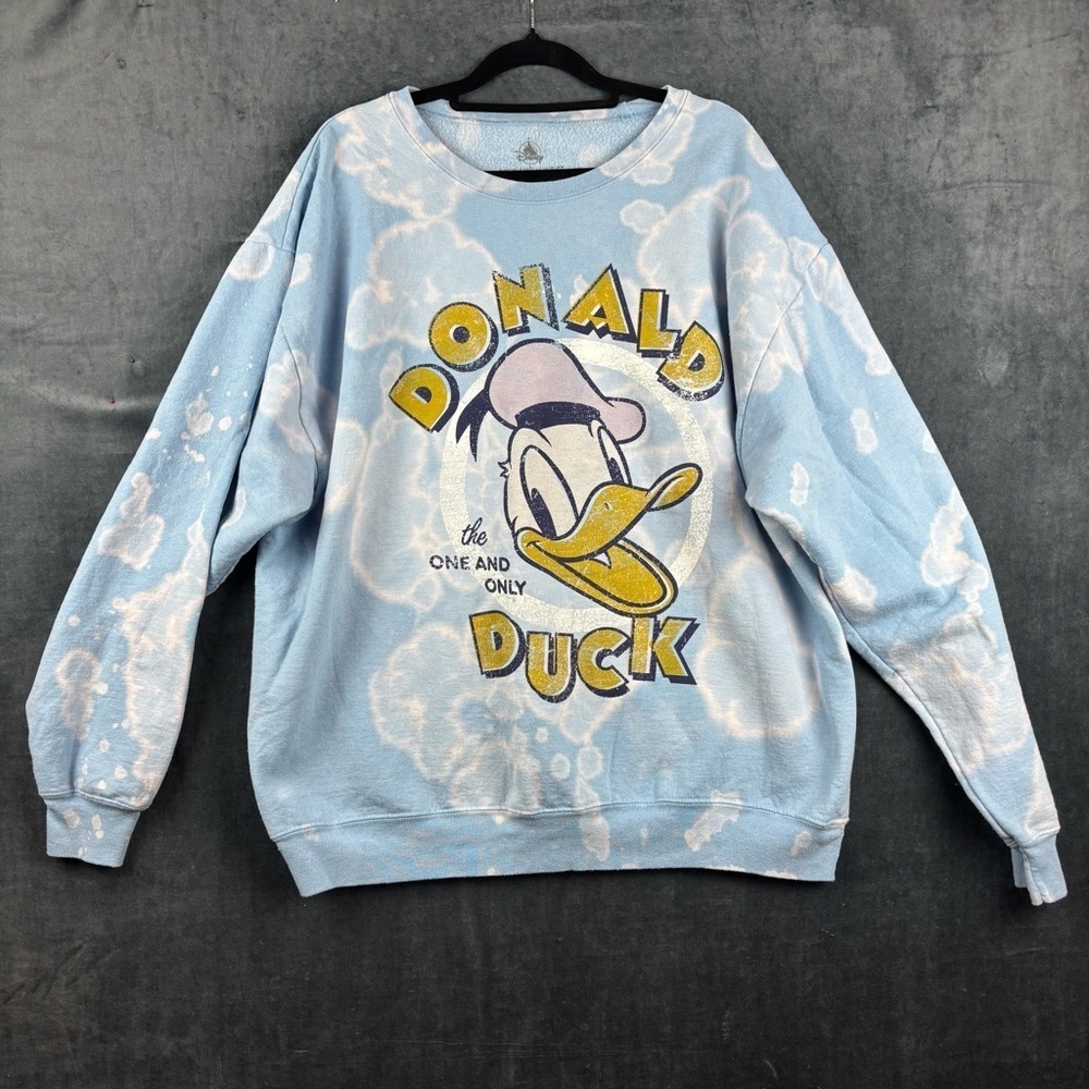 Disney Light Blue Donald Duck Crewneck Sweater Sz L